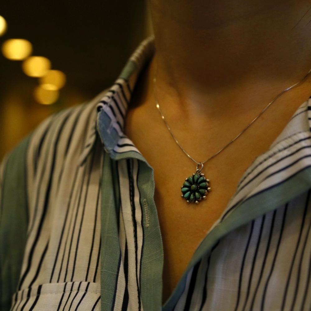 Silver Flower 🌼 Turquoise Pendant